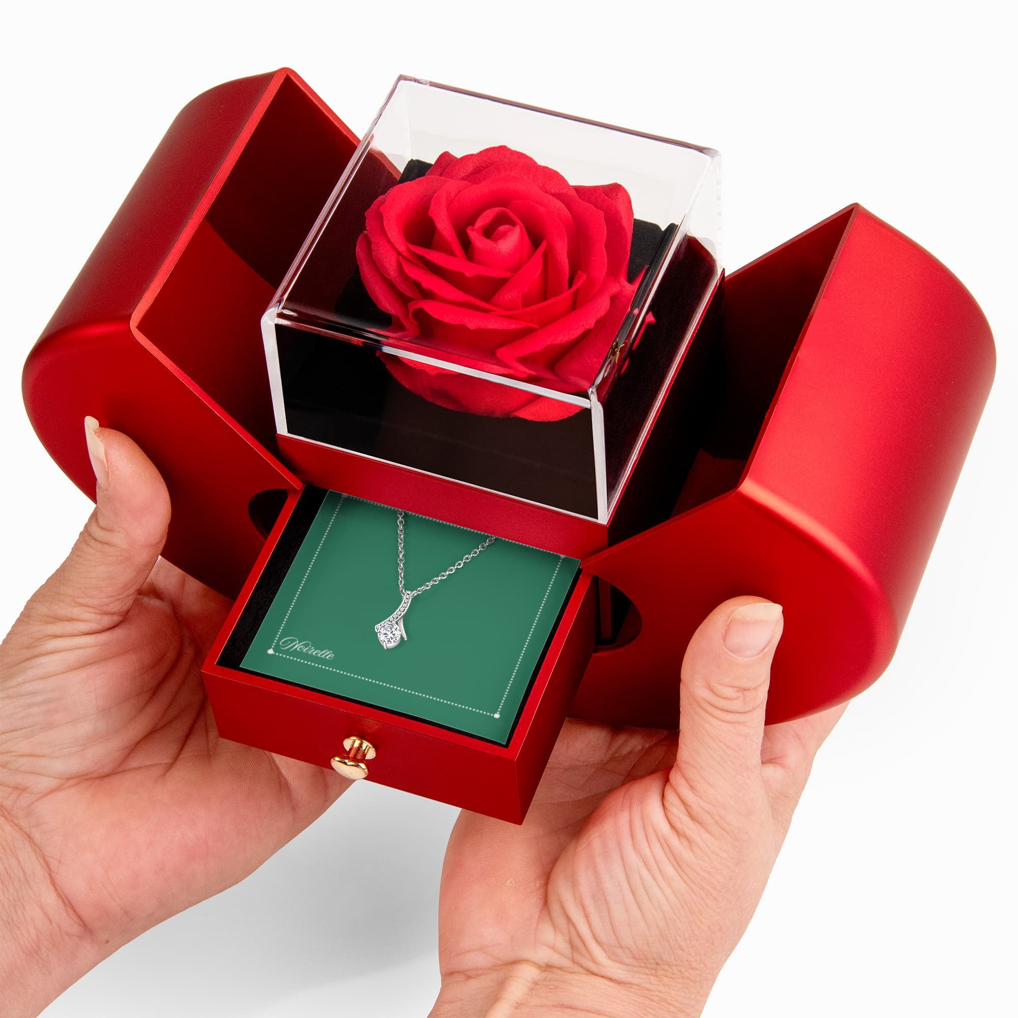 Alluring Beauty Necklace and Heart Box